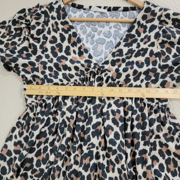 Ee:Some Leopard Print V-Neck Women's Top Size Small Empire Waist Gathered Ruffle - Picture 9 of 12